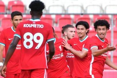 欧冠焦点战：利物浦VS马竞，安菲尔德球场巅峰对决